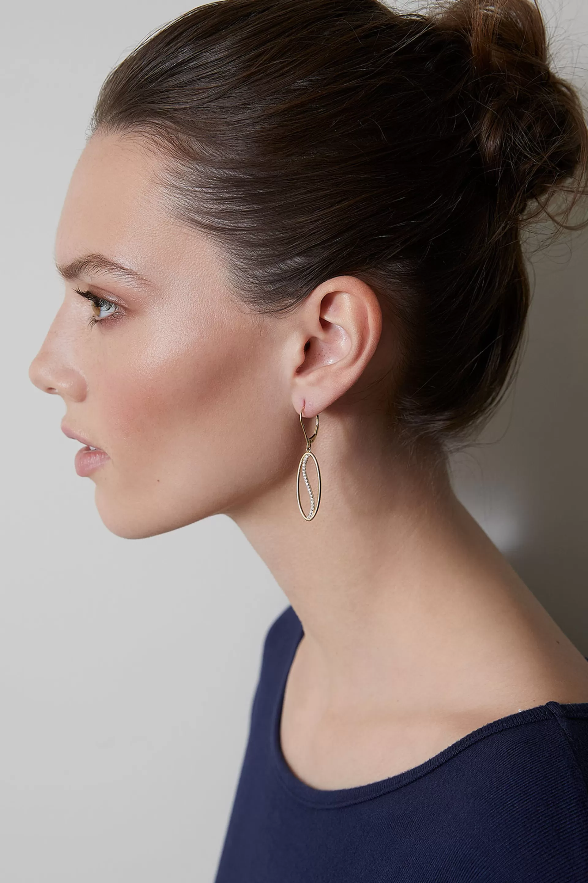 Natori Earrings | Shangri-La<Shangri-La Elliptical Yin-Yang 14K Gold And Diamond Medium Leverback Earrings