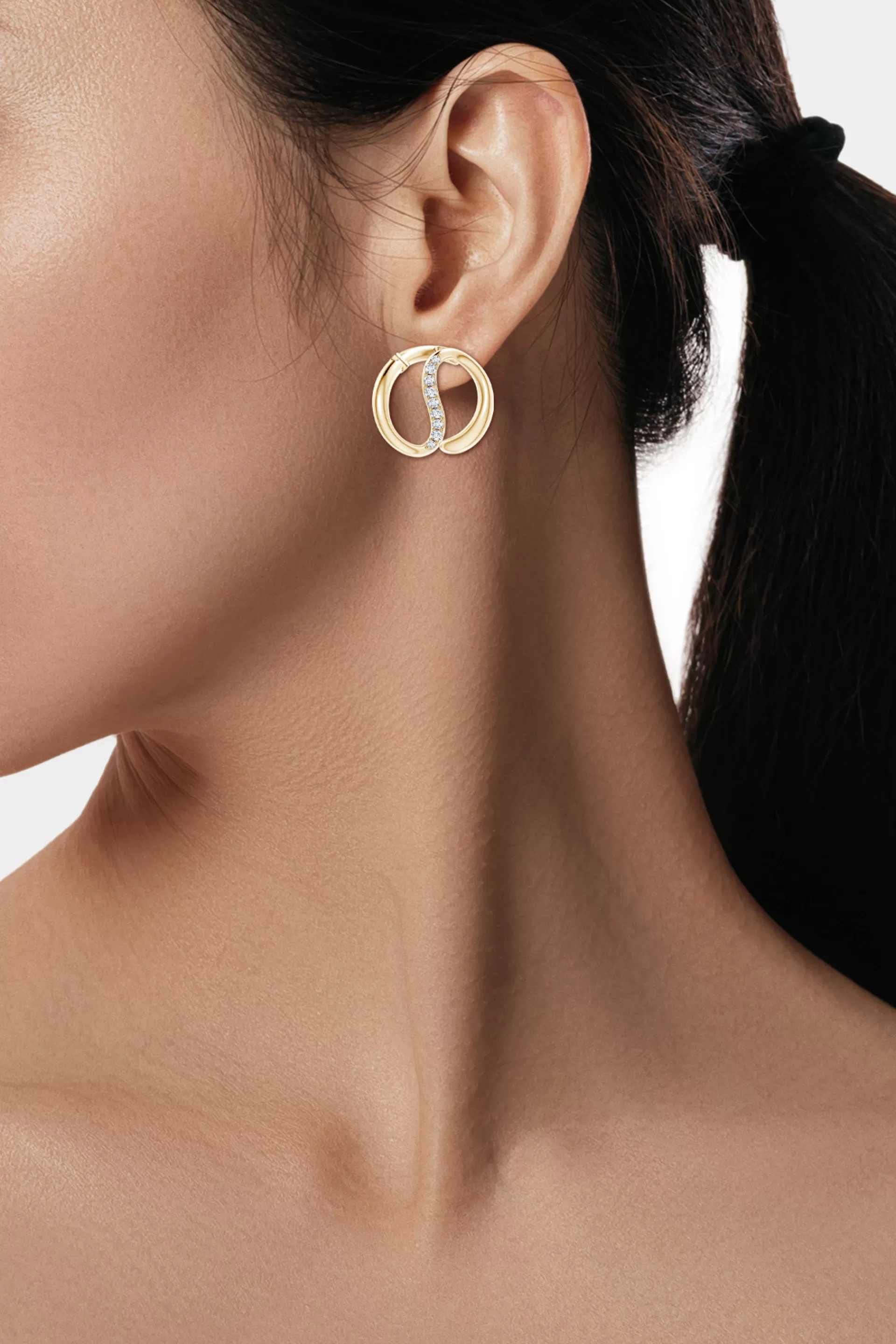 Natori Earrings | Shangri-La<Shangri-La Yin-Yang 14K Gold And Diamond Medium Button Stud Earrings 14K Yellow Gold